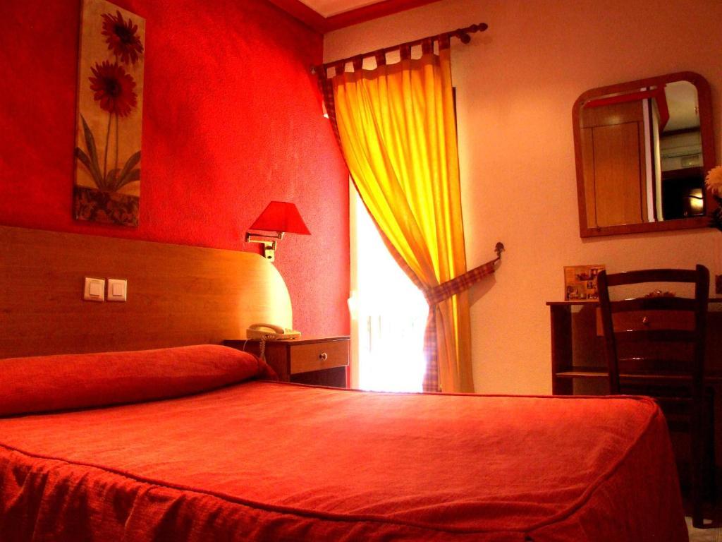 Hostal Santa Marta Αράνχουεζ Δωμάτιο φωτογραφία