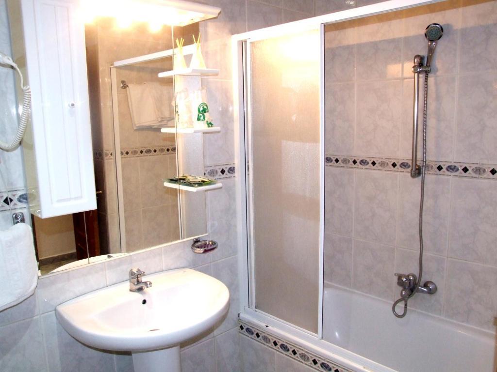 Hostal Santa Marta Αράνχουεζ Εξωτερικό φωτογραφία